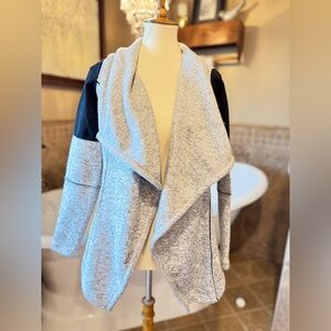 Tek Gear Gray and Black Women's Jacket cardigan warm tel size medium